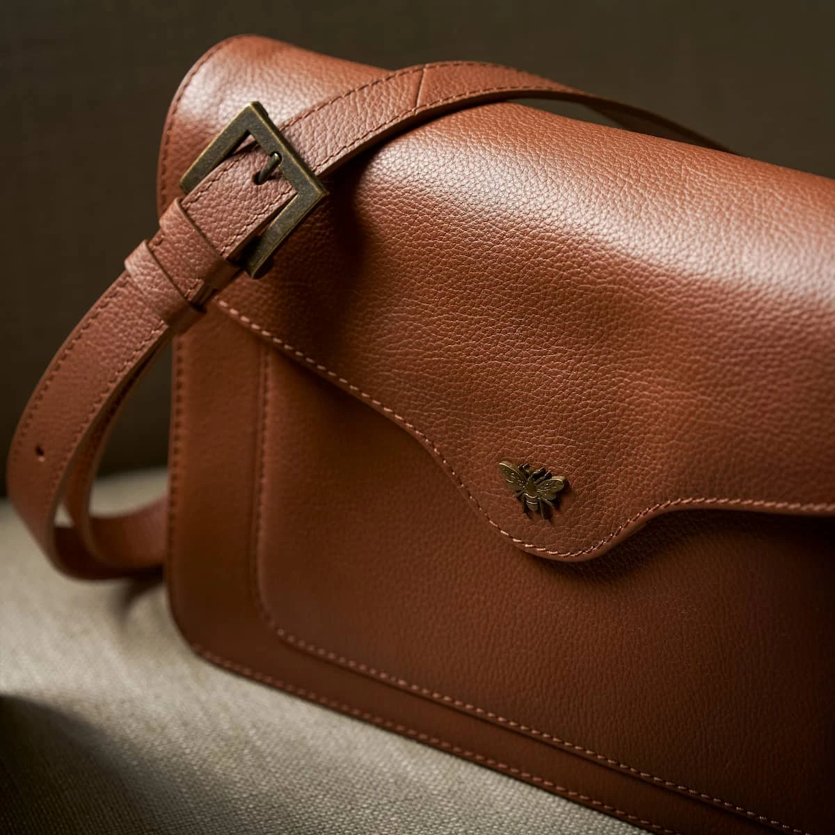 Bees Tan Leather Mabel Bag 4 Bees Tan Leather Mabel Bag - Image 2