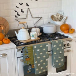 Halloween Tea Towel (Set Of 2) -Sophie Allport Pumpkins collection influencer heartsatclaremont 2 8e1f40eb 5d7d 4da8 8379 2841da7a437f