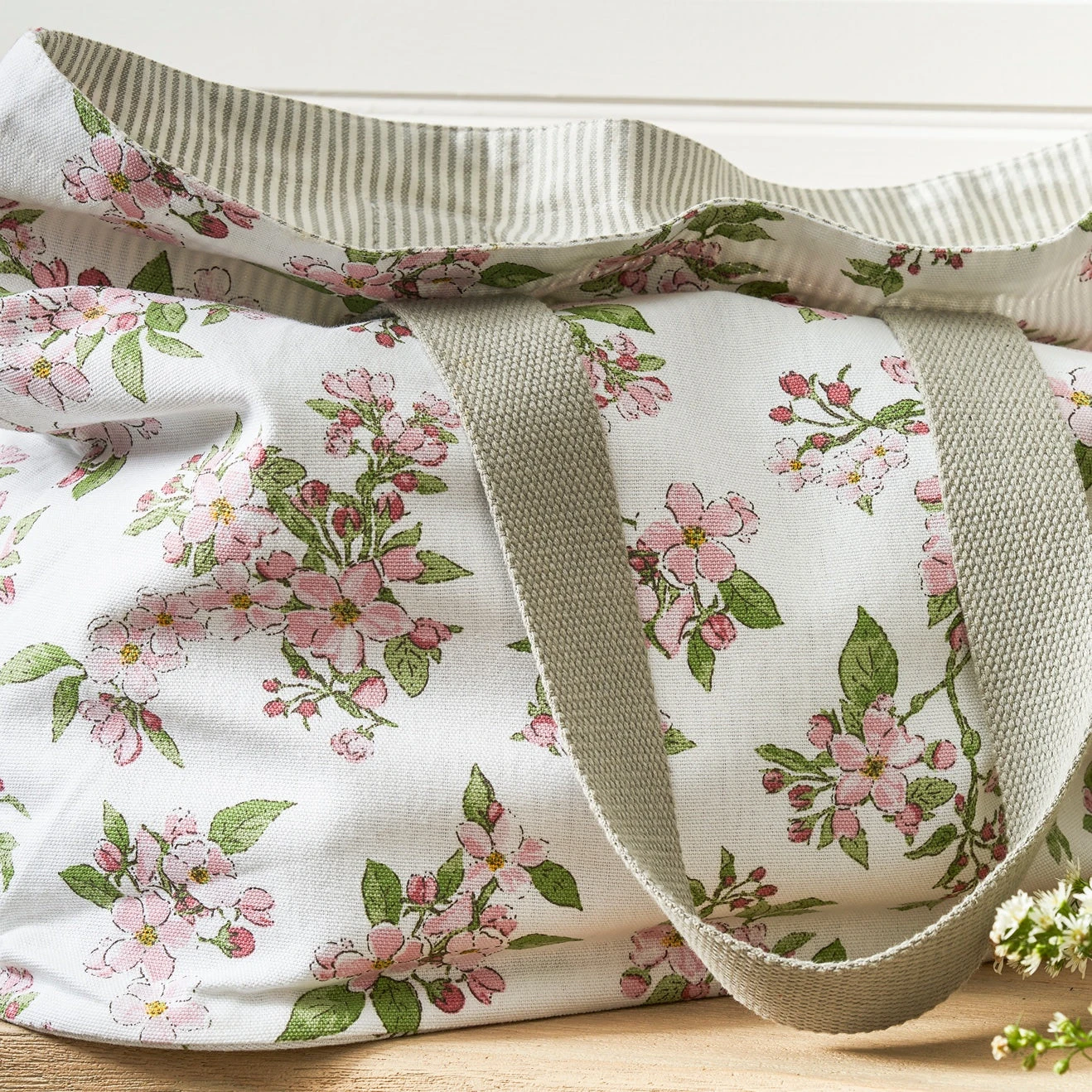 Blossom Everyday Bag 4 Blossom Everyday Bag - Image 2