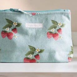Strawberries Makeup Bag 6 Strawberries Makeup Bag -Sophie Allport SS24 ALL97B510 DETAIL