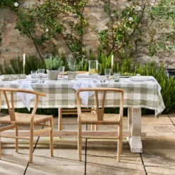 Bees Embroidered Fabric Placemats (Set Of 2) 8 Bees Embroidered Fabric Placemats (Set Of 2) -Sophie Allport SS24 BEES HERO SQUARE