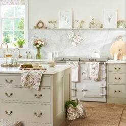 Blossom Double Oven Glove -Sophie Allport SS24 BLOSSOM KITCHEN HERO SQUARE