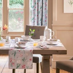 Tulips Table Runner -Sophie Allport SS24 TULIPS DINING HERO SQUARE