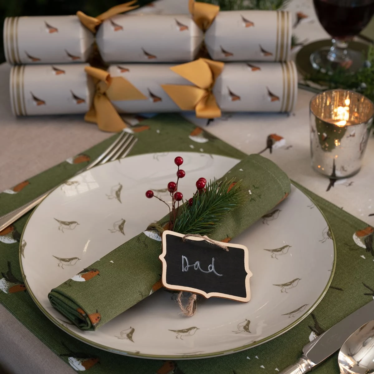 Robin Stoneware Dinner Plate 4 Robin Stoneware Dinner Plate - Image 2