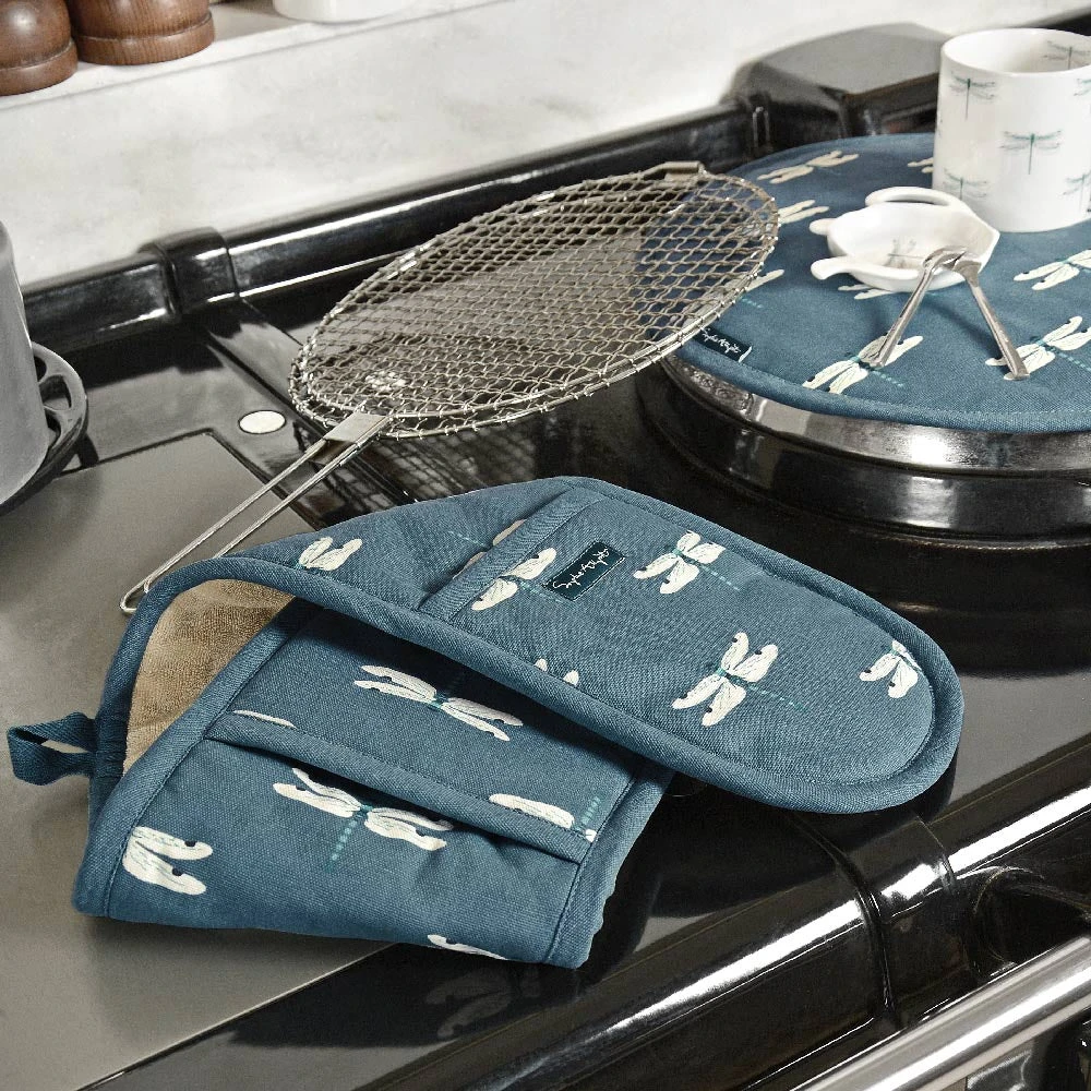 Dragonfly Double Oven Glove 4 Dragonfly Double Oven Glove - Image 2