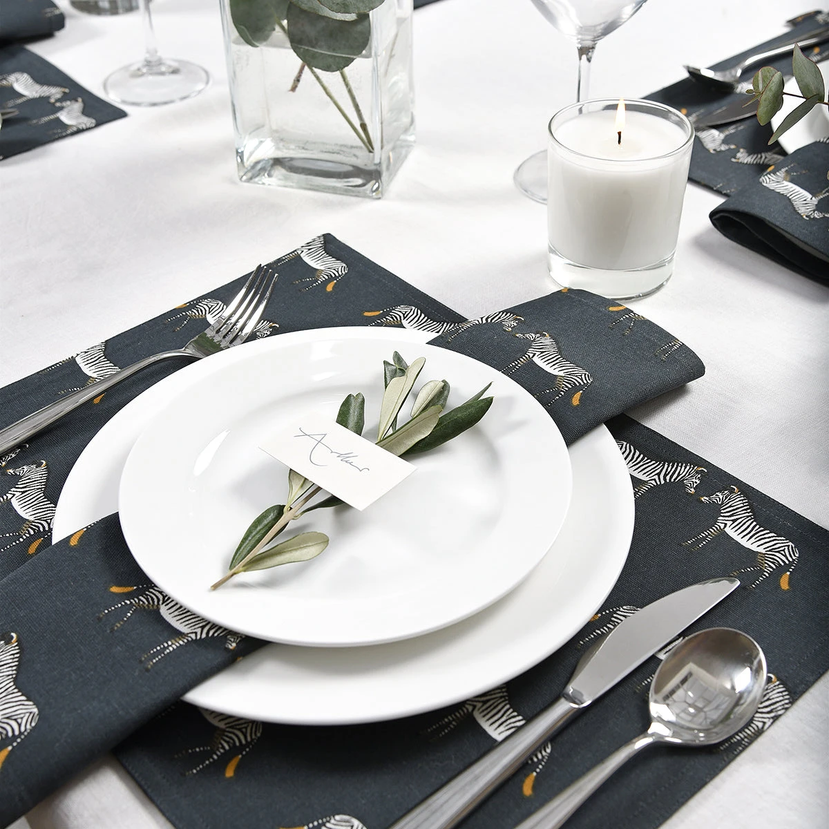 Zebra Napkins (Set Of 4) 4 Zebra Napkins (Set Of 4) - Image 2