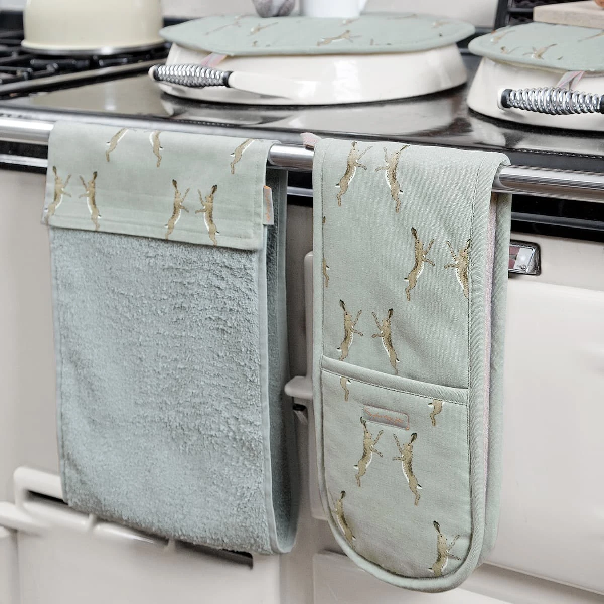 Boxing Hares Roller Hand Towel 4 Boxing Hares Roller Hand Towel - Image 2