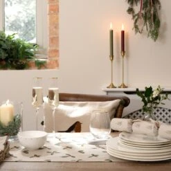 Holly & Berry Table Runner -Sophie Allport holly berry table set lifestyle aw22 7 high res square