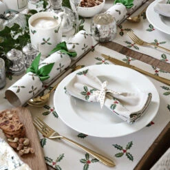 Holly & Berry Napkins (Set Of 4) 14 Holly & Berry Napkins (Set Of 4) -Sophie Allport holly collection lifestyle web 3 1 48e5ef4f 146e 4698 b304 f8d11f16f02d