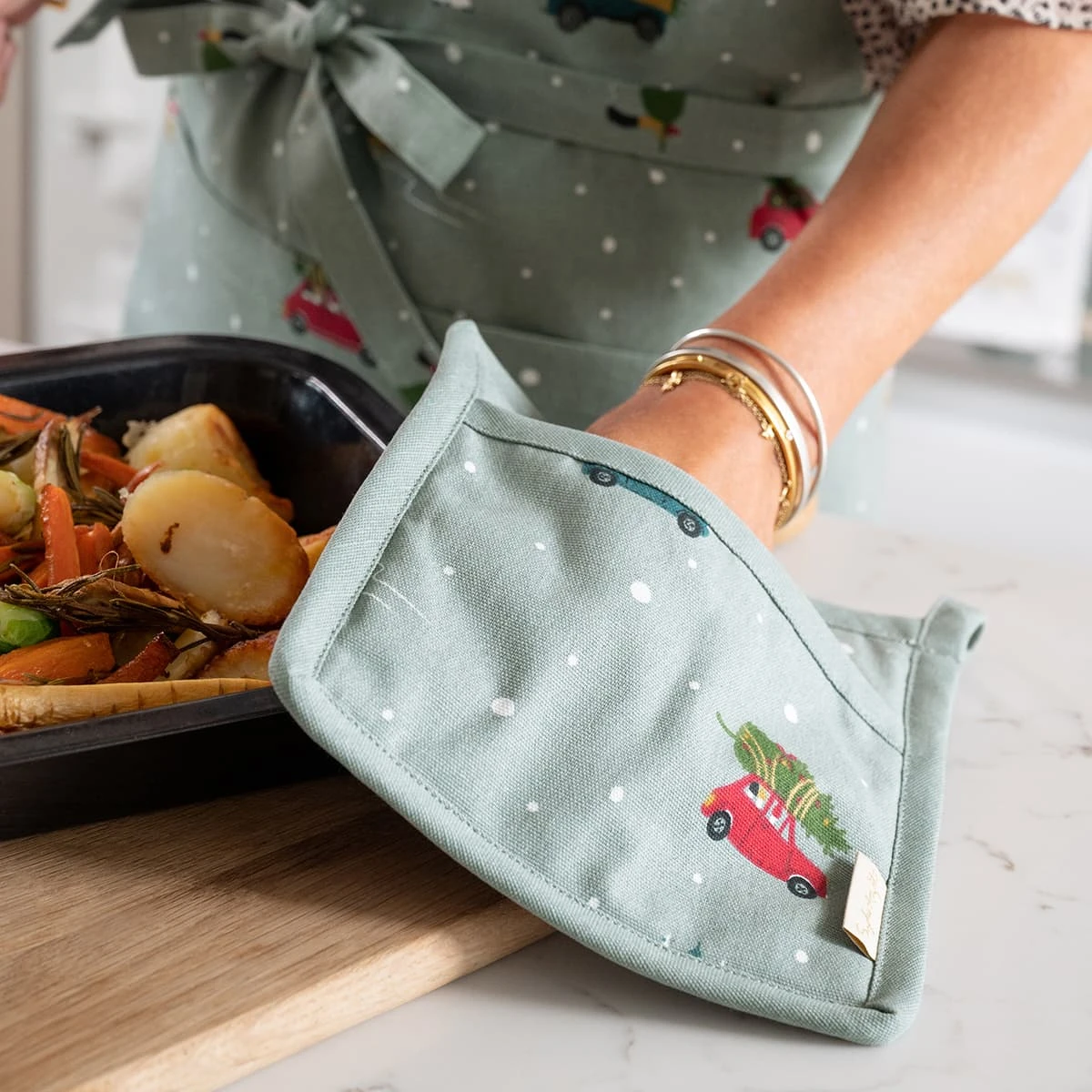 Home For Christmas Pot Grab 4 Home For Christmas Pot Grab - Image 2