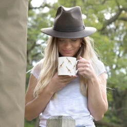 Giraffe Mug -Sophie Allport im7703 giraffe zsl large mug lifestyle high res square2