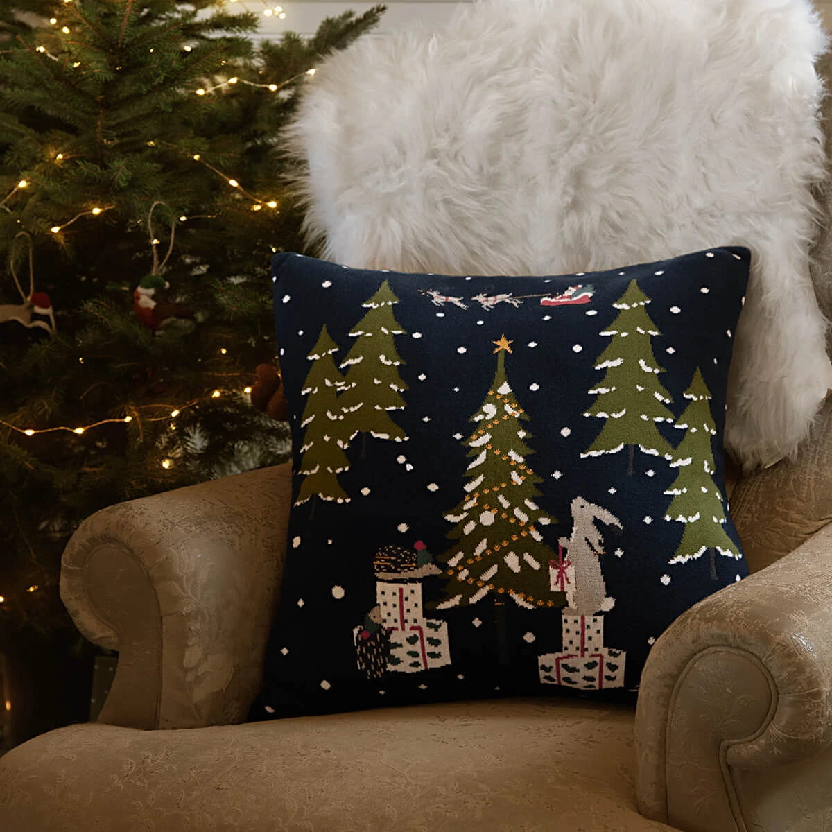 Festive Forest Knitted Cushion 4 Festive Forest Knitted Cushion - Image 2