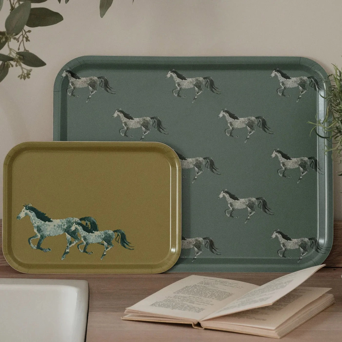 Grey Horse Serving Tray - Large 5 Grey Horse Serving Tray - Large - Image 3