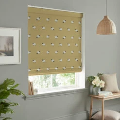 Sheep Ochre Made To Measure Roman Blind -Sophie Allport rmb43om2m sheep ochre artwork roman blind made to measure lifestyle 2 high res square
