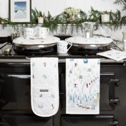 Skiing Pot Grab -Sophie Allport skiing collection lifestyle web 2 5 82f1c257 03f5 4ead 9344 02ebd91605ed