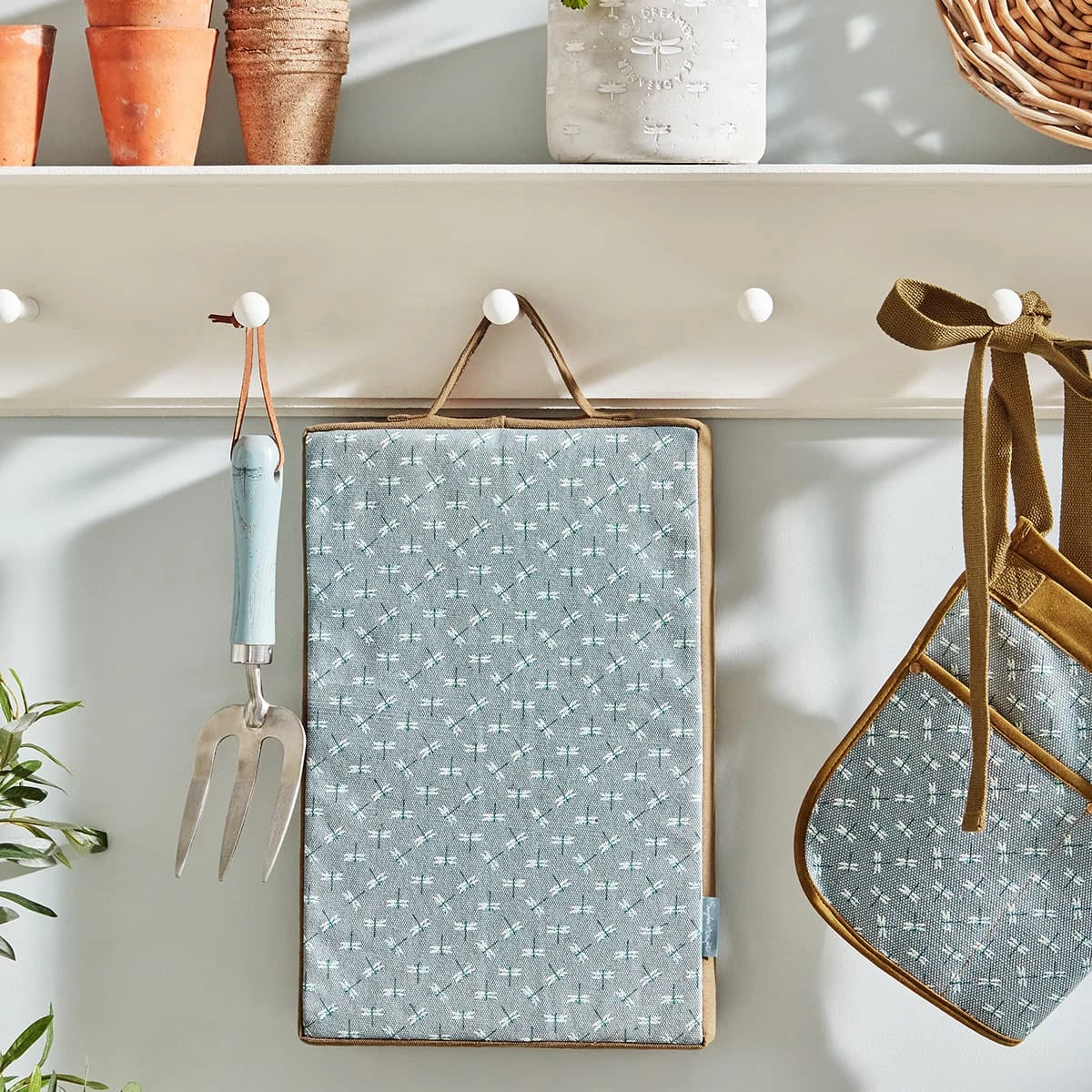 Dragonfly Gardening Kneeler 3 Dragonfly Gardening Kneeler