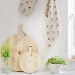 Sunflower Linen Tea Towel 10 Sunflower Linen Tea Towel -Sophie Allport ss23 sunflower lin108100 lin108601 cbo36165 cbo3633 doubleovenglove teatowel choppingboards square