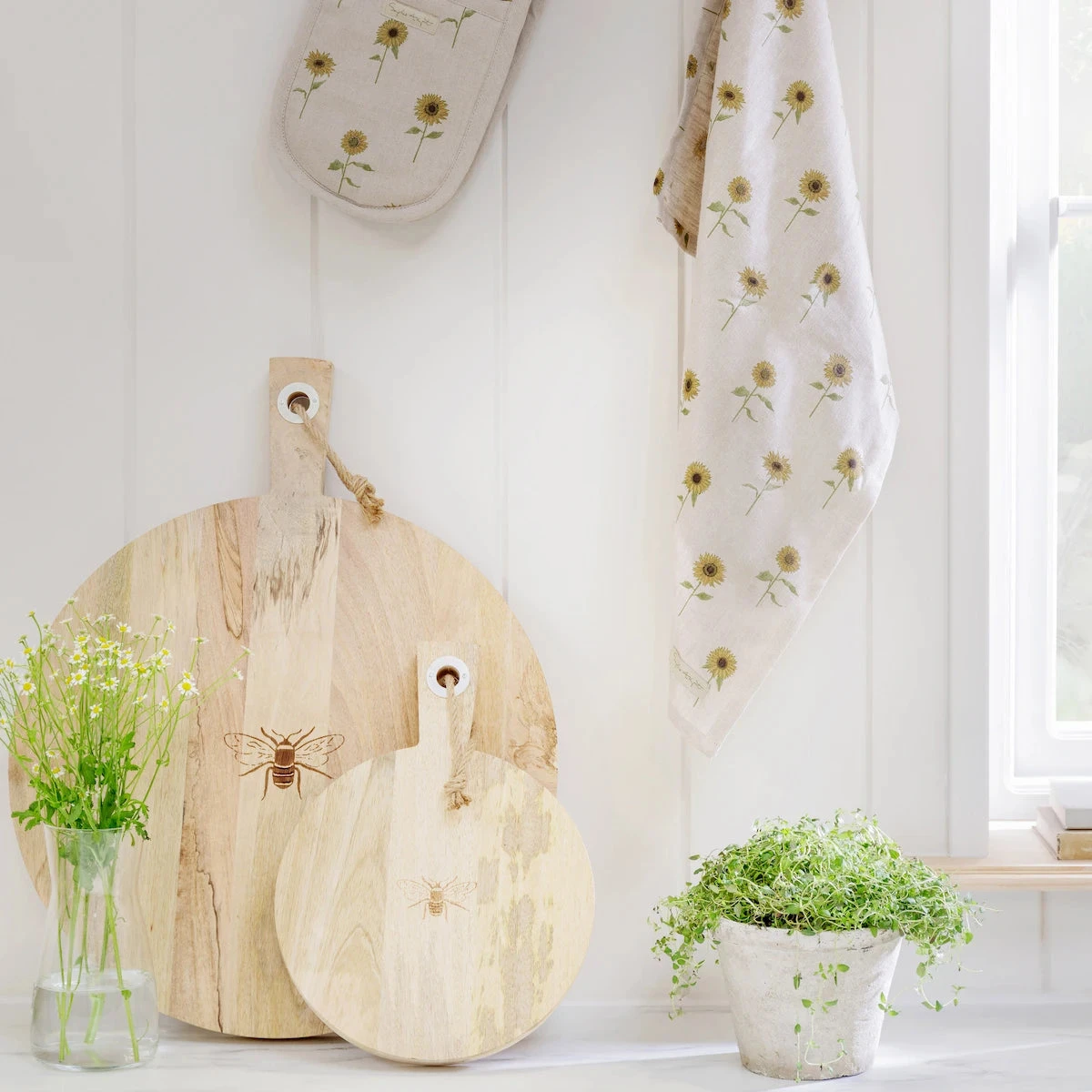 Sunflower Linen Tea Towel 6 Sunflower Linen Tea Towel - Image 4