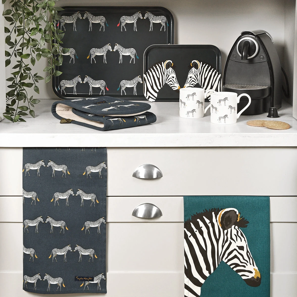 Zebra Serving Tray - Large 5 Zebra Serving Tray - Large - Image 3